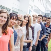 Studierende am Campus der Alpen-Adria-Universität