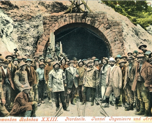 Karawankenbahnbau-Nordseite-Tunnel-Ingenieure-und-Arbeiter