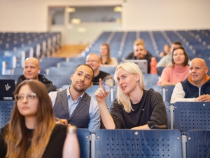 Studierende im Hörsaal