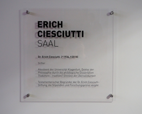 Benennung von Hörsaal B in "Erich Ciesciutti-Hörsaal"