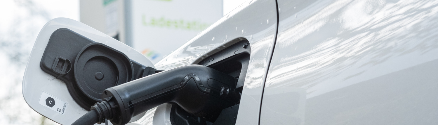 Elektroauto beim Laden